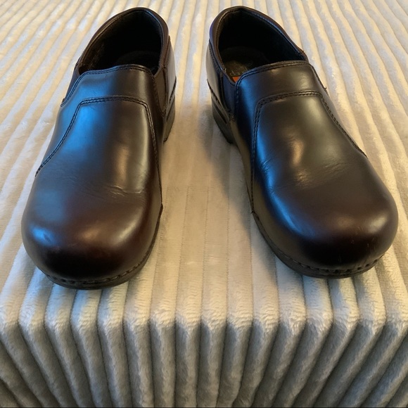 Dansko | XP Clogs - Picture 3 of 13